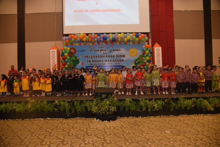 TK ASOKA MAKASSAR GELAR PENTAS SENI & PELEPASAN ANAK DIDIK TA. 2023/2024